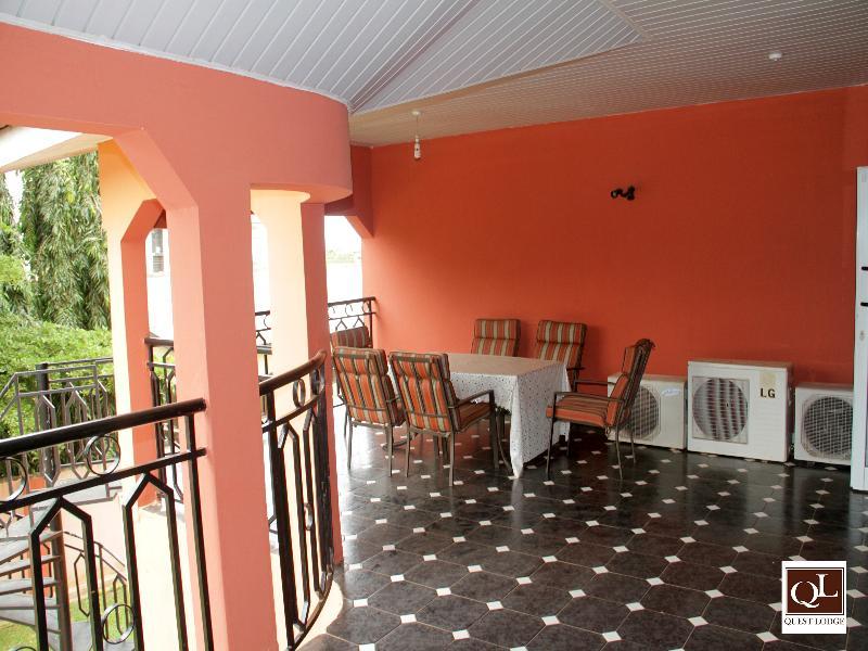 Quest Lodge Acra Exterior foto